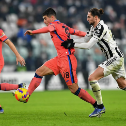 10 zajímavých faktů o profesionální fotbalové lize Serie A: historie, taktika, skvělá derby a hvězdy italského fotbalu